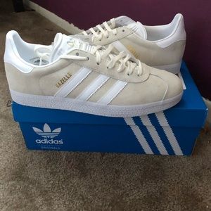 Adidas cream Gazelles size 10W/8.5M